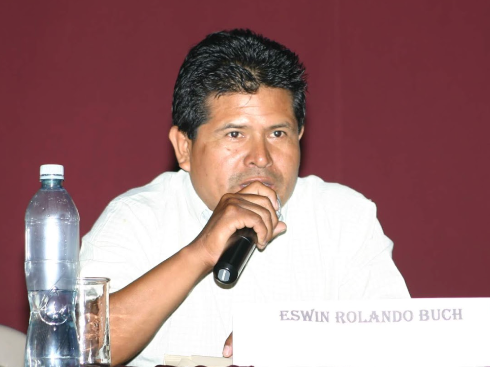 Eswin Rolando Buch Tojín